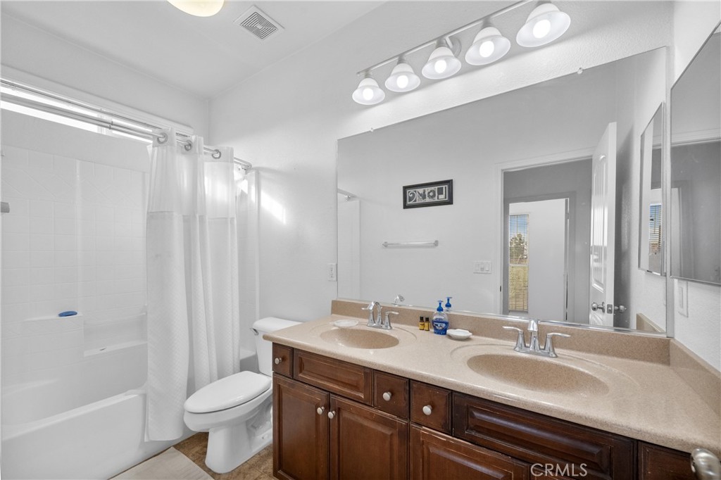 30233 Tattersail Way