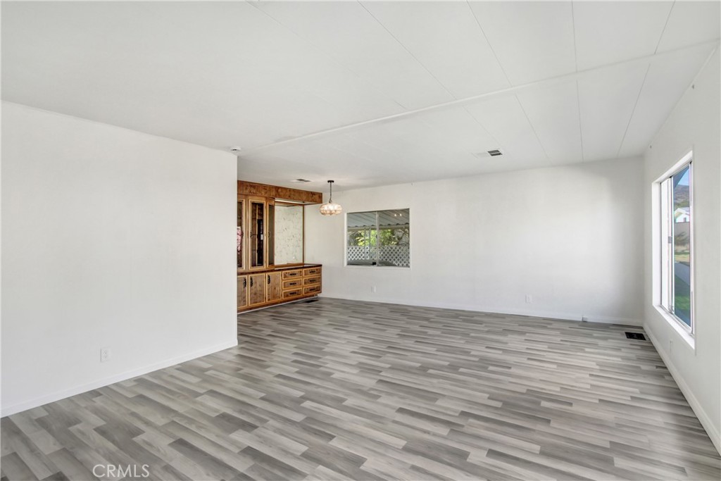 27701 Murrieta Road 122