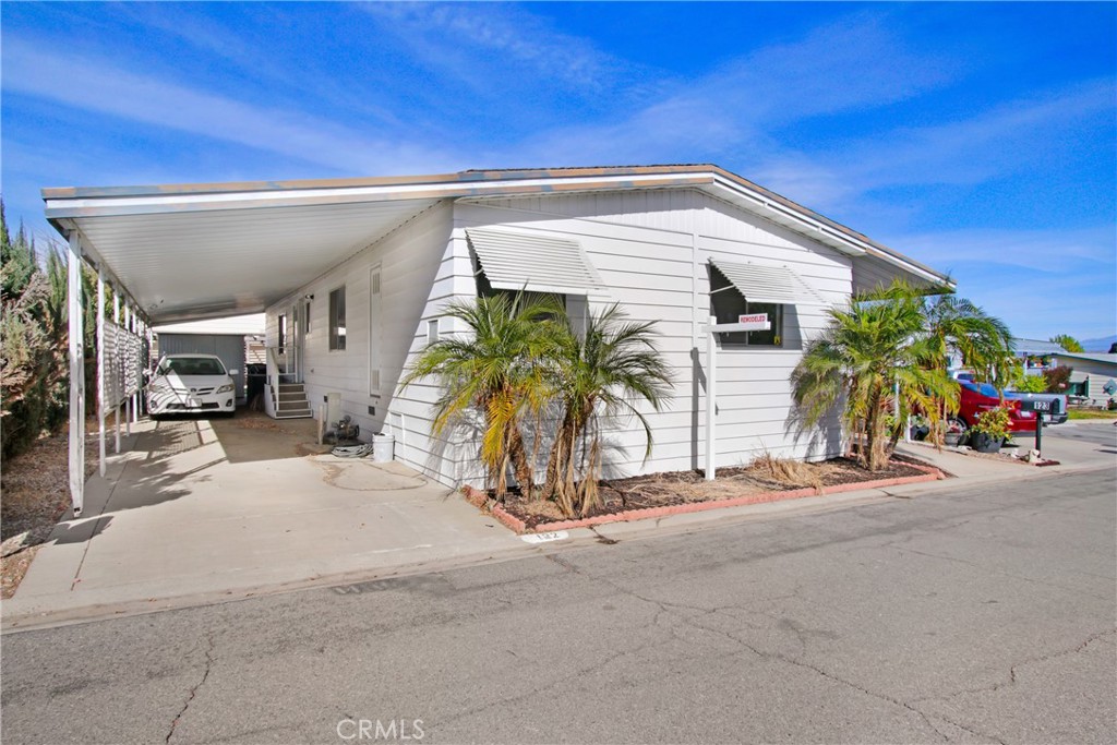 27701 Murrieta Road 122