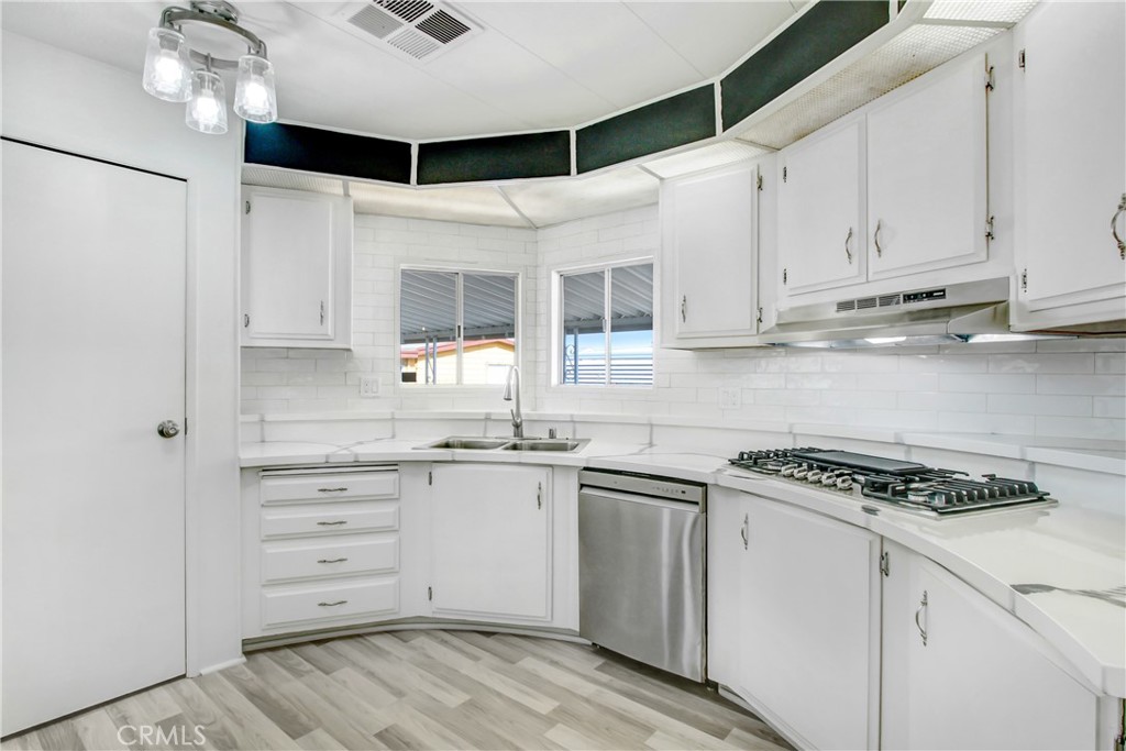 27701 Murrieta Road 122