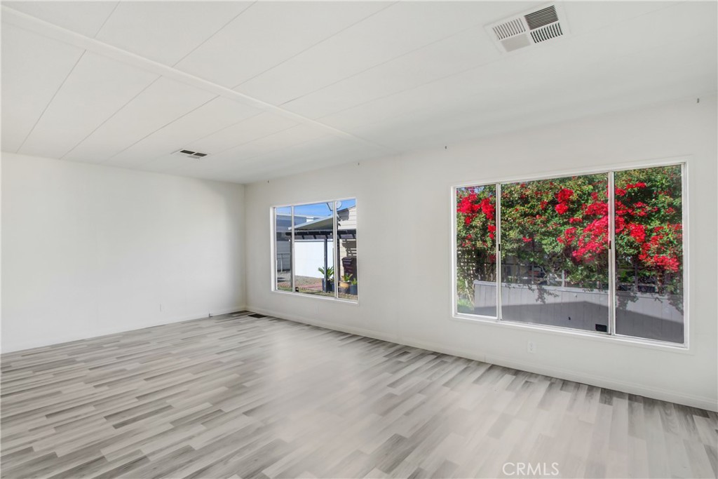 27701 Murrieta Road 122