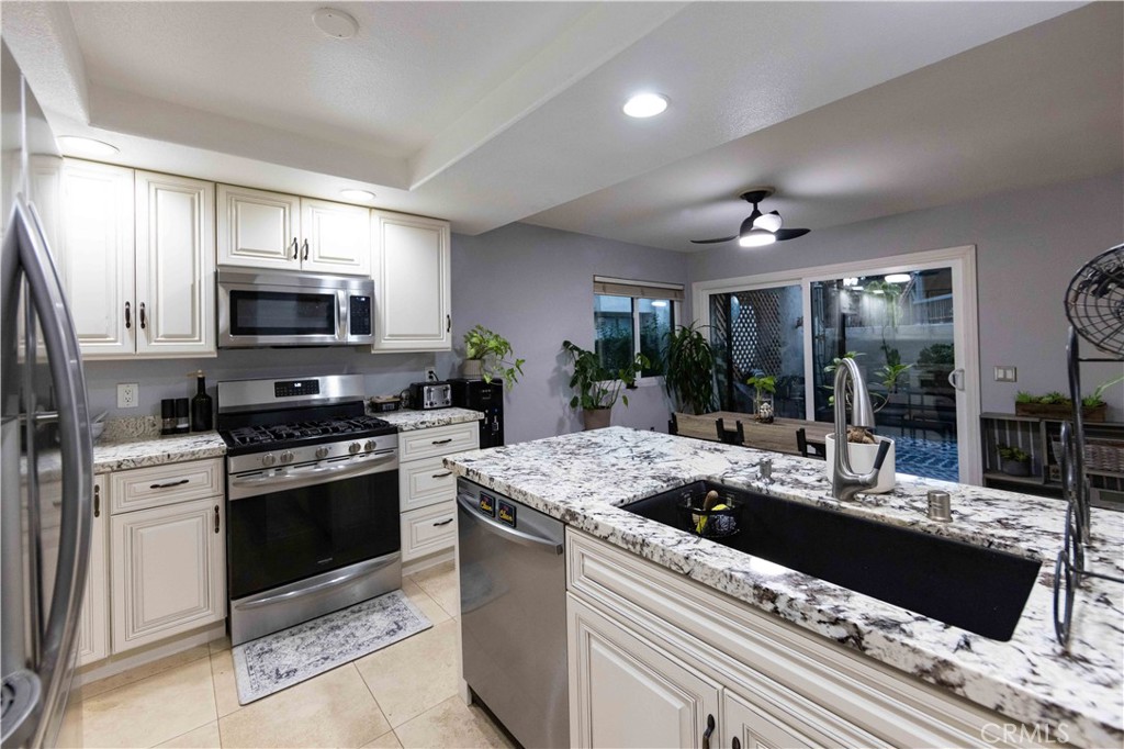 367 N Melrose Drive G