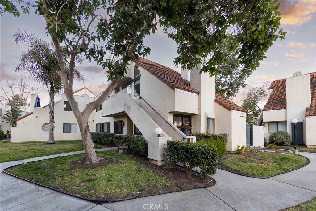 367 N Melrose Drive G