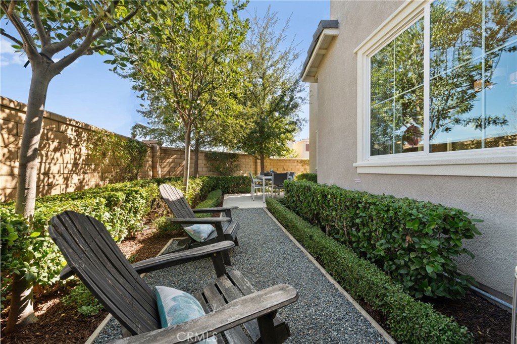 41449 Winterberry Street