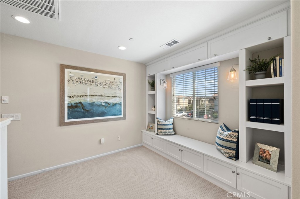 41449 Winterberry Street