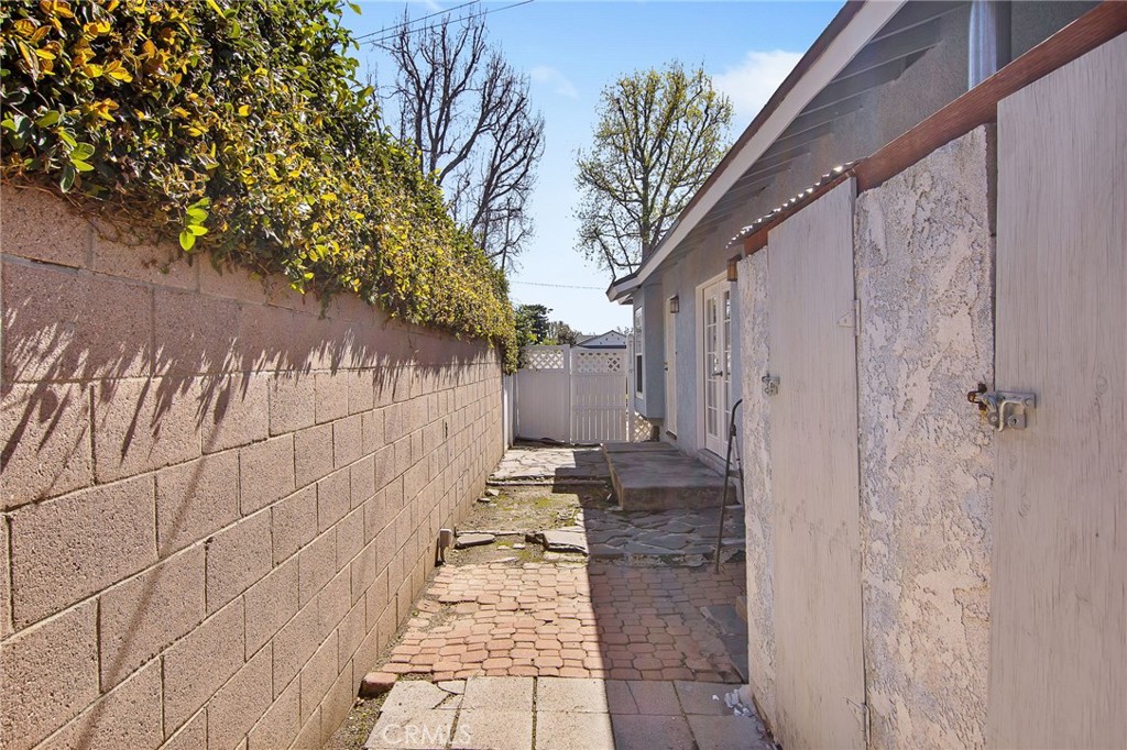 15275 Cedarsprings Drive