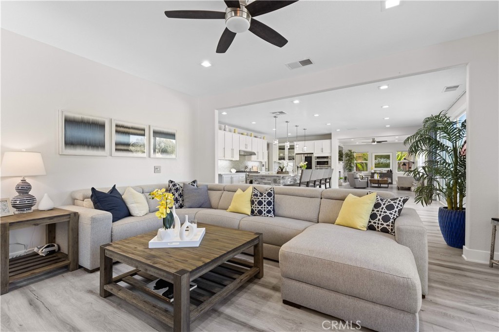 32916 Red Carriage Road