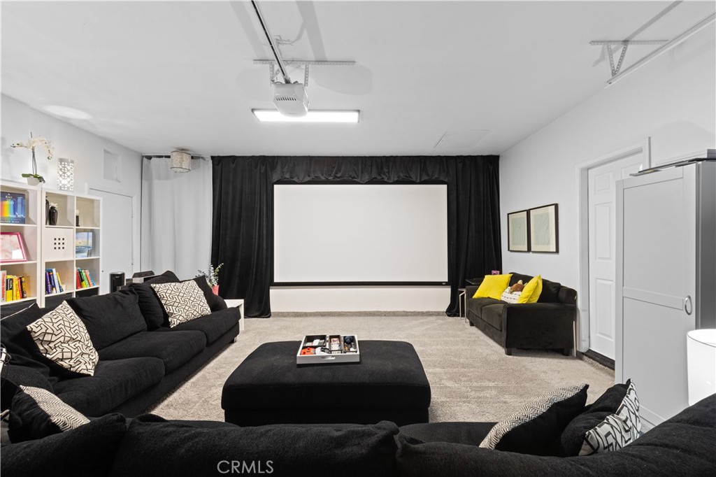 32916 Red Carriage Road