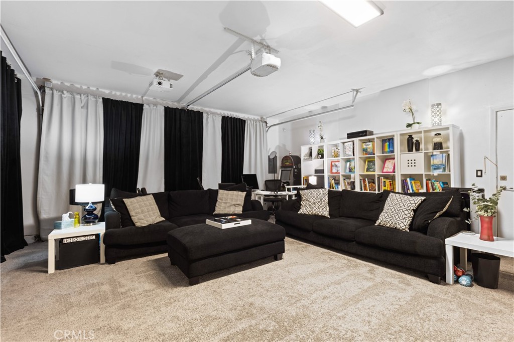 32916 Red Carriage Road