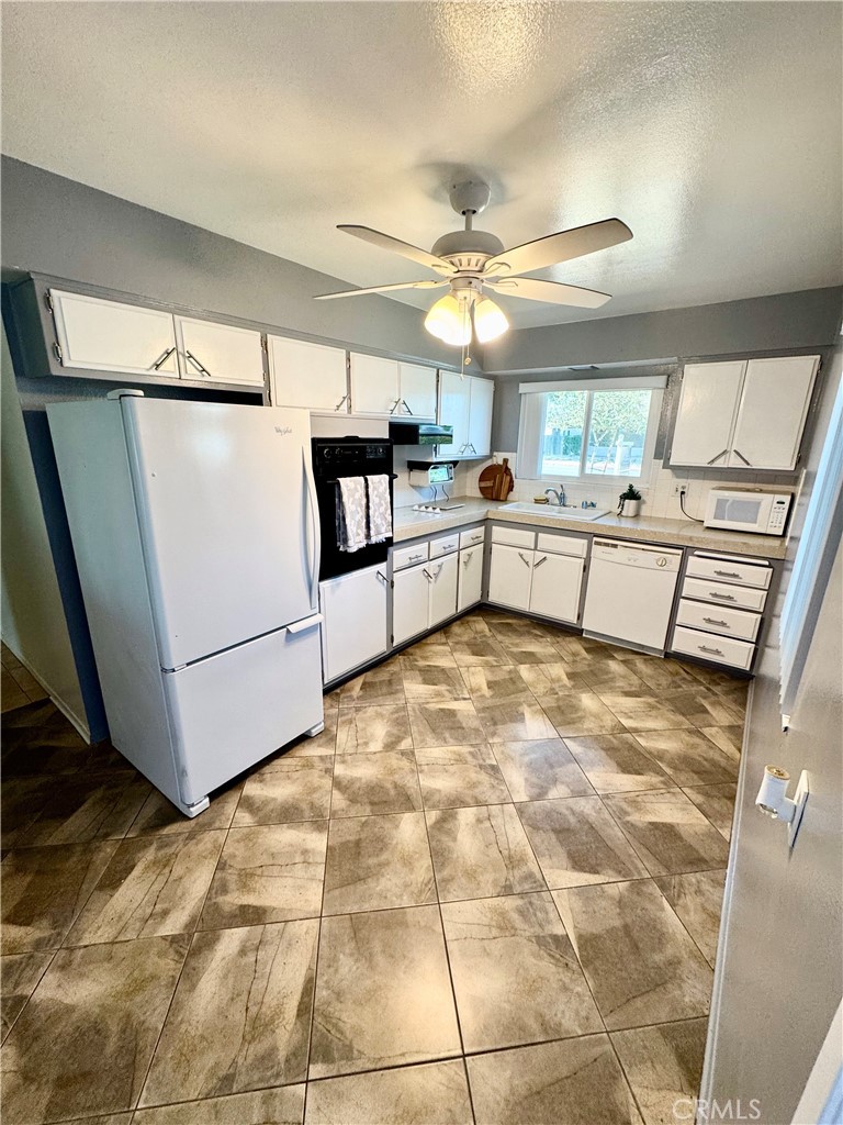 26025 Cherry Hills Boulevard