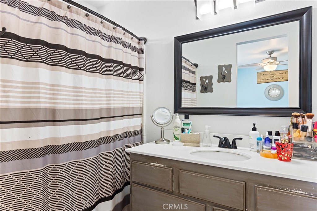 42994 Victorian Drive