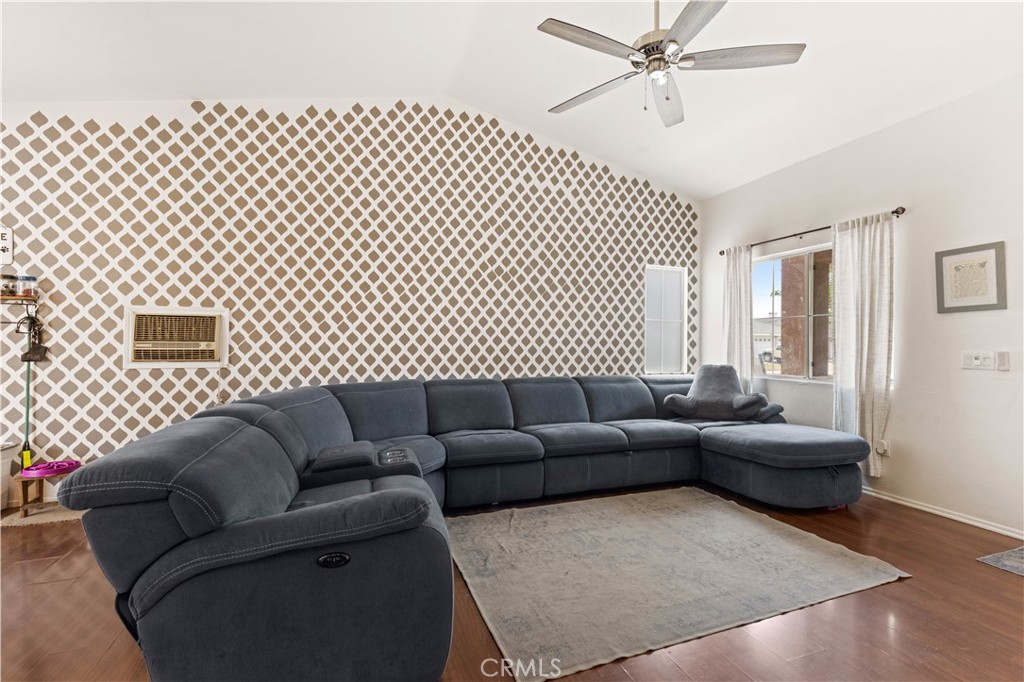 42994 Victorian Drive