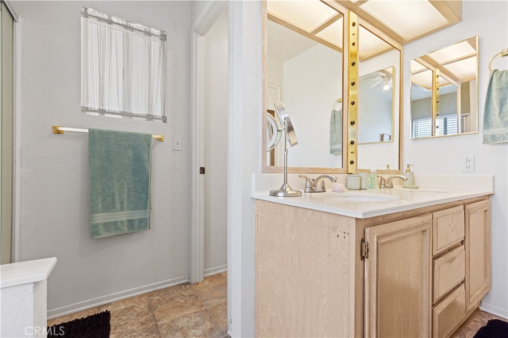 1562 Willow Leaf Drive