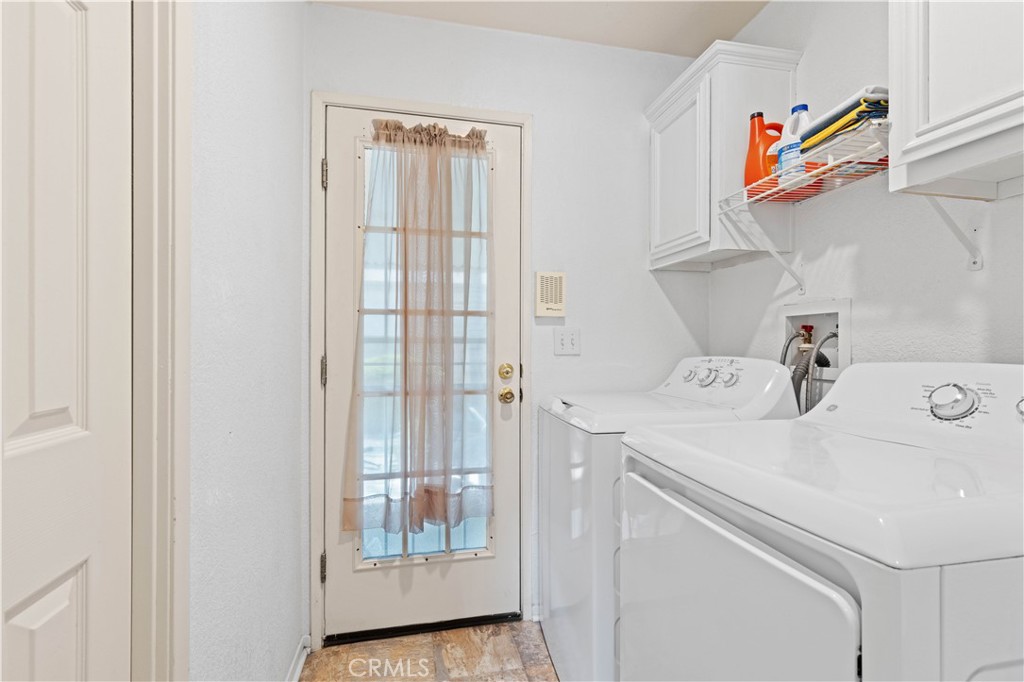 1562 Willow Leaf Drive