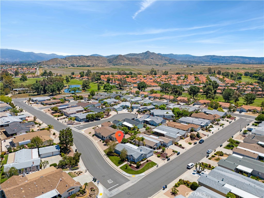 1562 Willow Leaf Drive