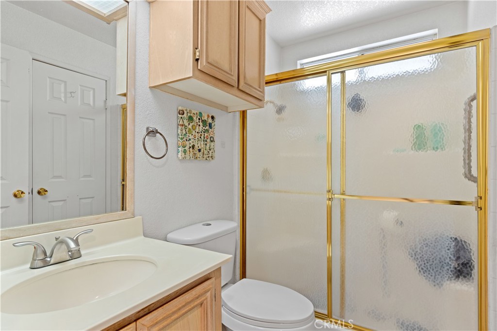 1562 Willow Leaf Drive