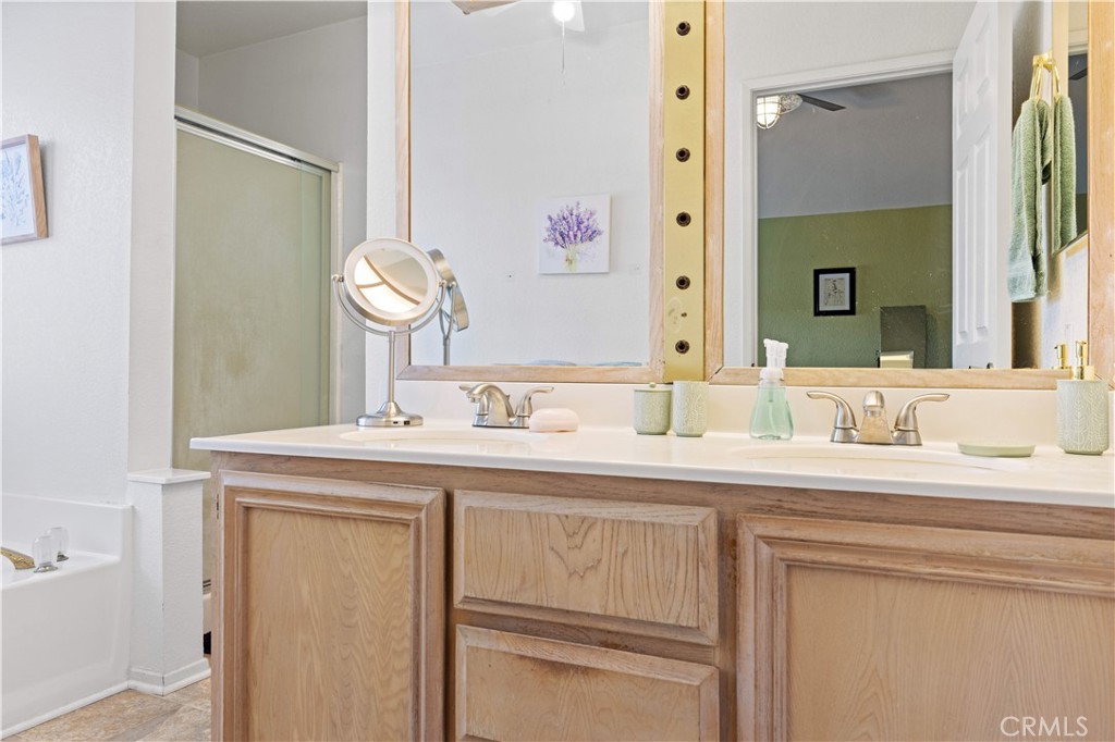 1562 Willow Leaf Drive