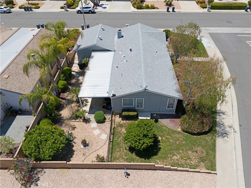 1562 Willow Leaf Drive