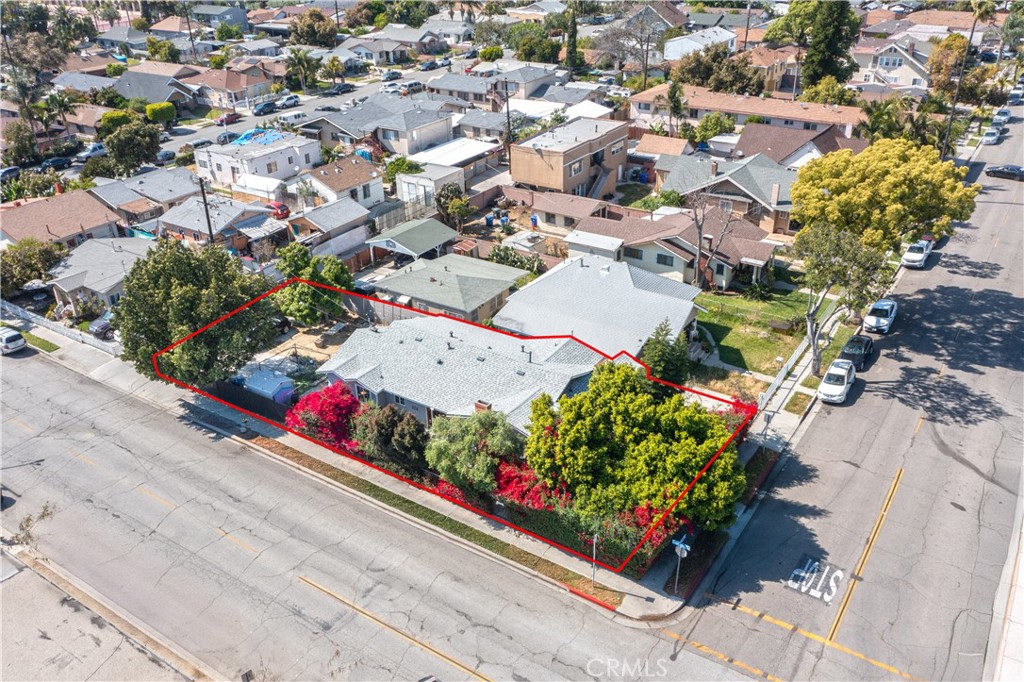 2223 Clarendon Avenue