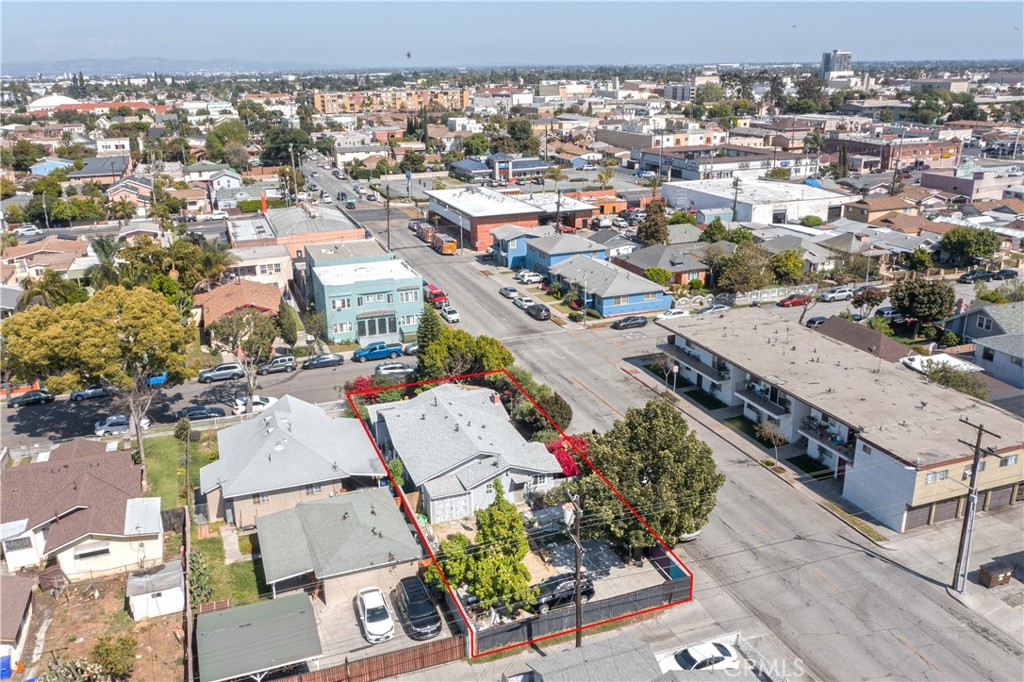 2223 Clarendon Avenue