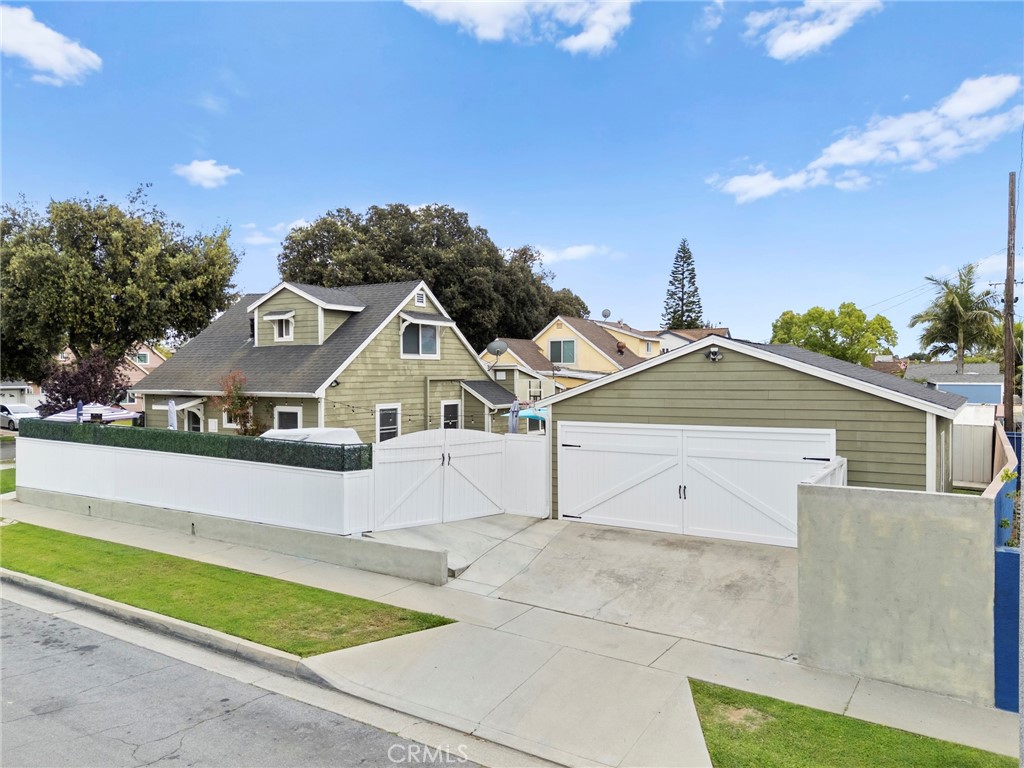 13003 El Moro Avenue