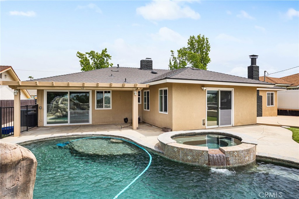 1325 N Birchnell Avenue