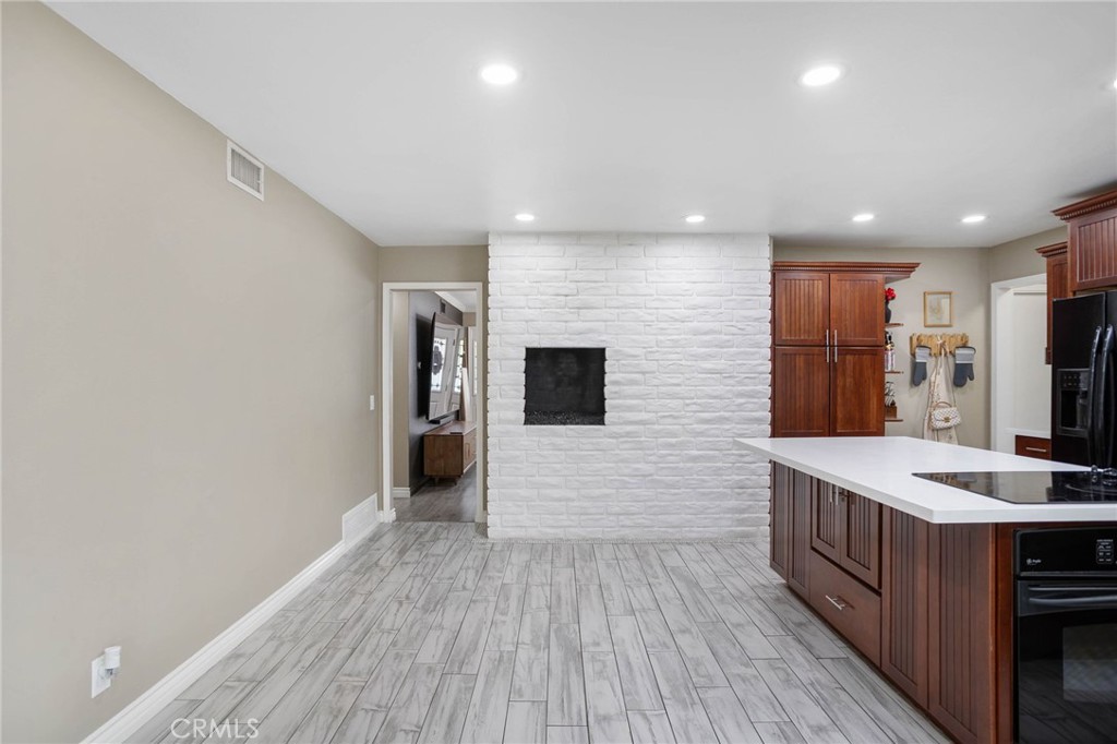 1325 N Birchnell Avenue