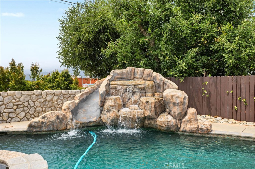 1325 N Birchnell Avenue