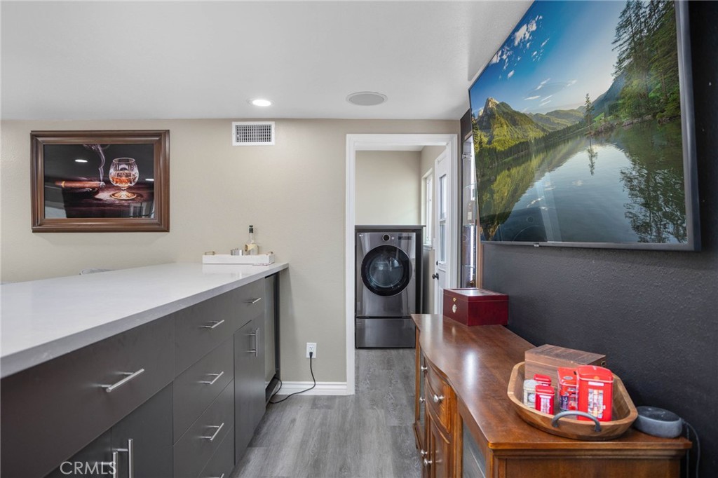 1325 N Birchnell Avenue