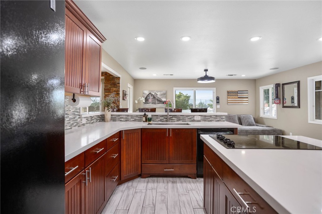 1325 N Birchnell Avenue