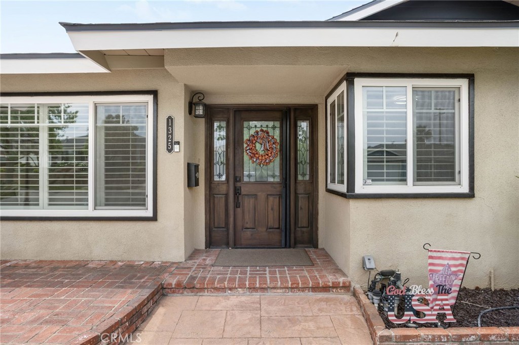 1325 N Birchnell Avenue