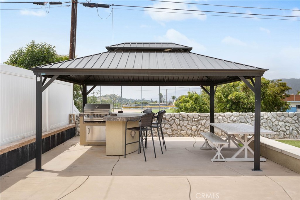 1325 N Birchnell Avenue