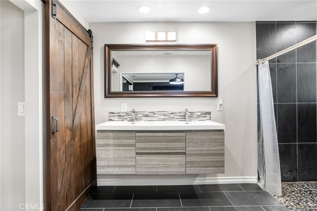 1325 N Birchnell Avenue