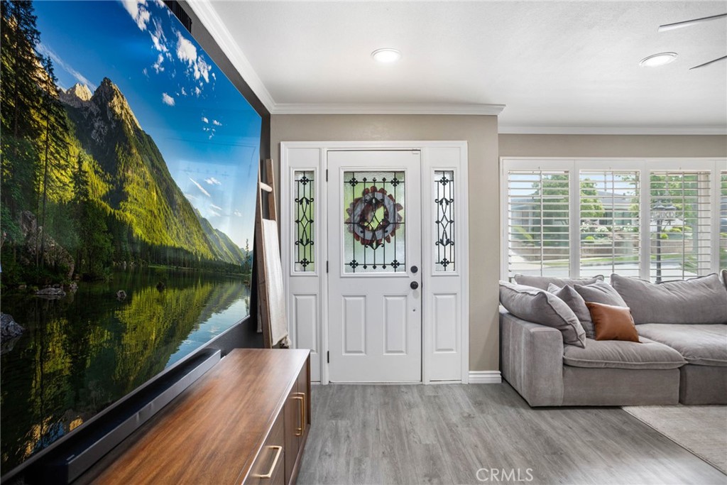 1325 N Birchnell Avenue