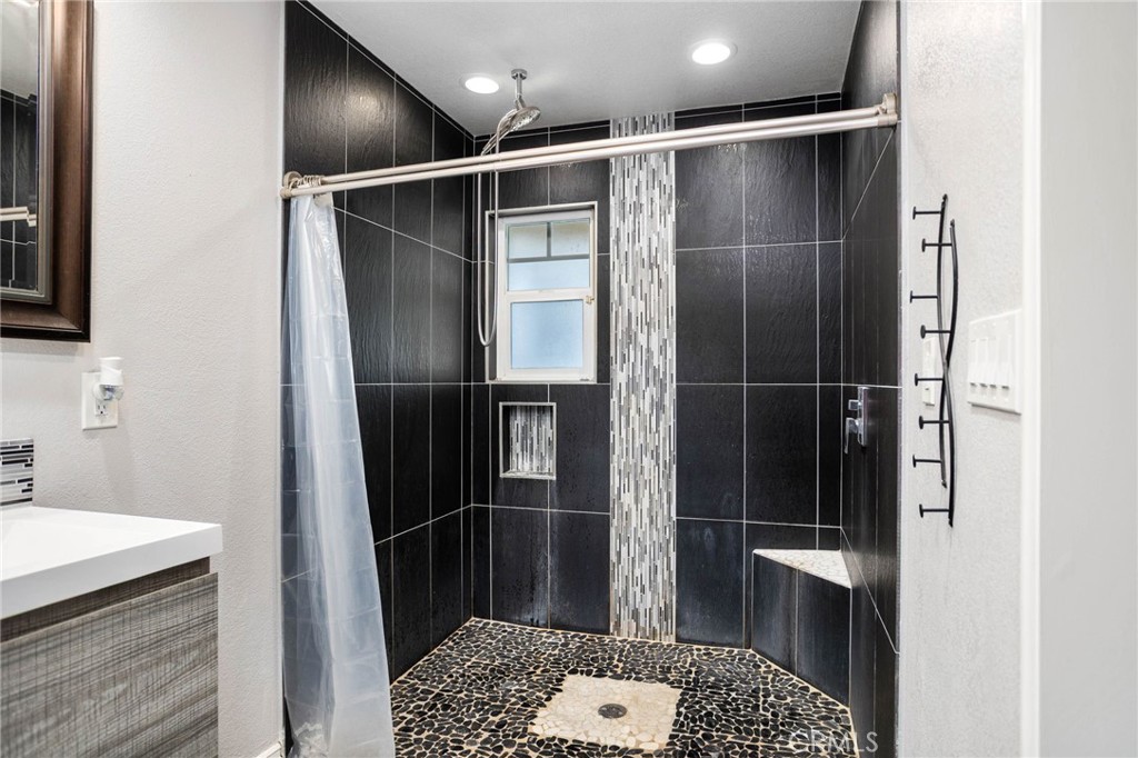 1325 N Birchnell Avenue