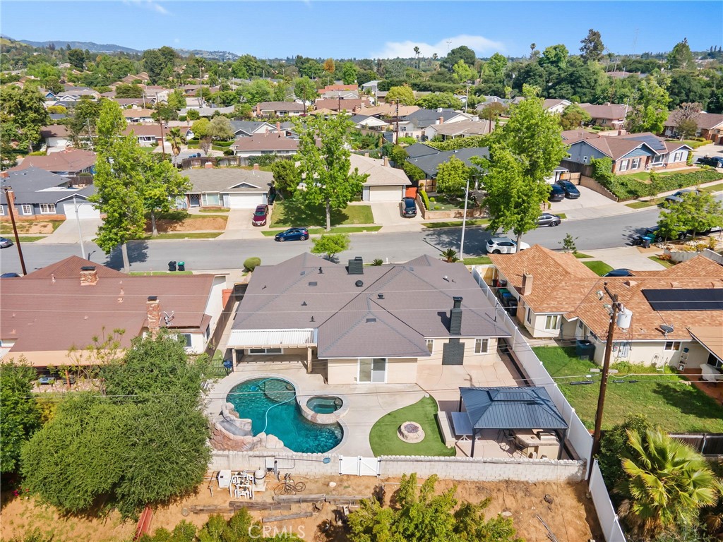 1325 N Birchnell Avenue