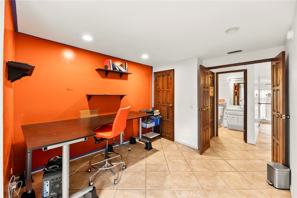 5715 Baltimore Drive 35