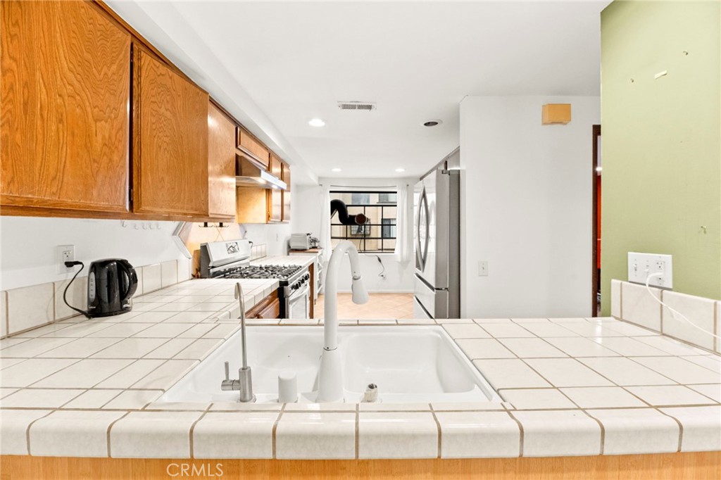 5715 Baltimore Drive 35