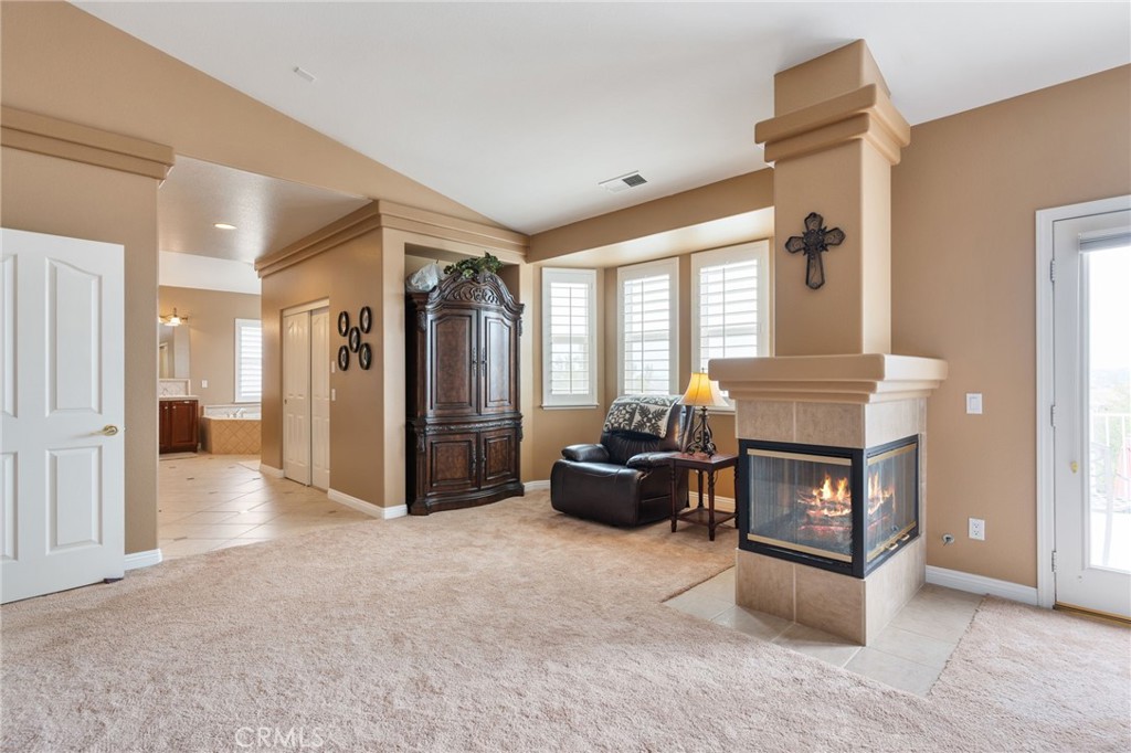 45242 Oakville Court