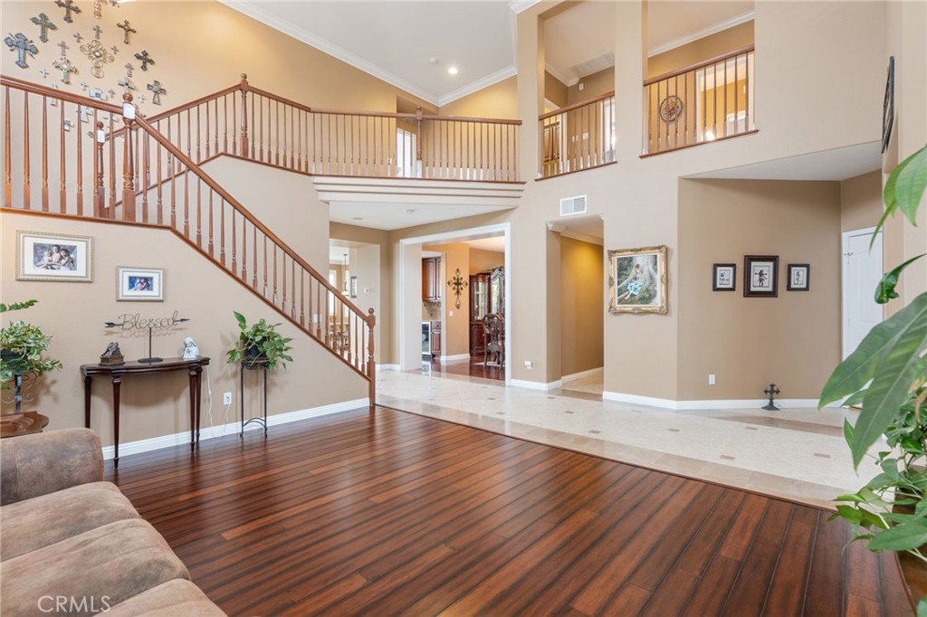 45242 Oakville Court