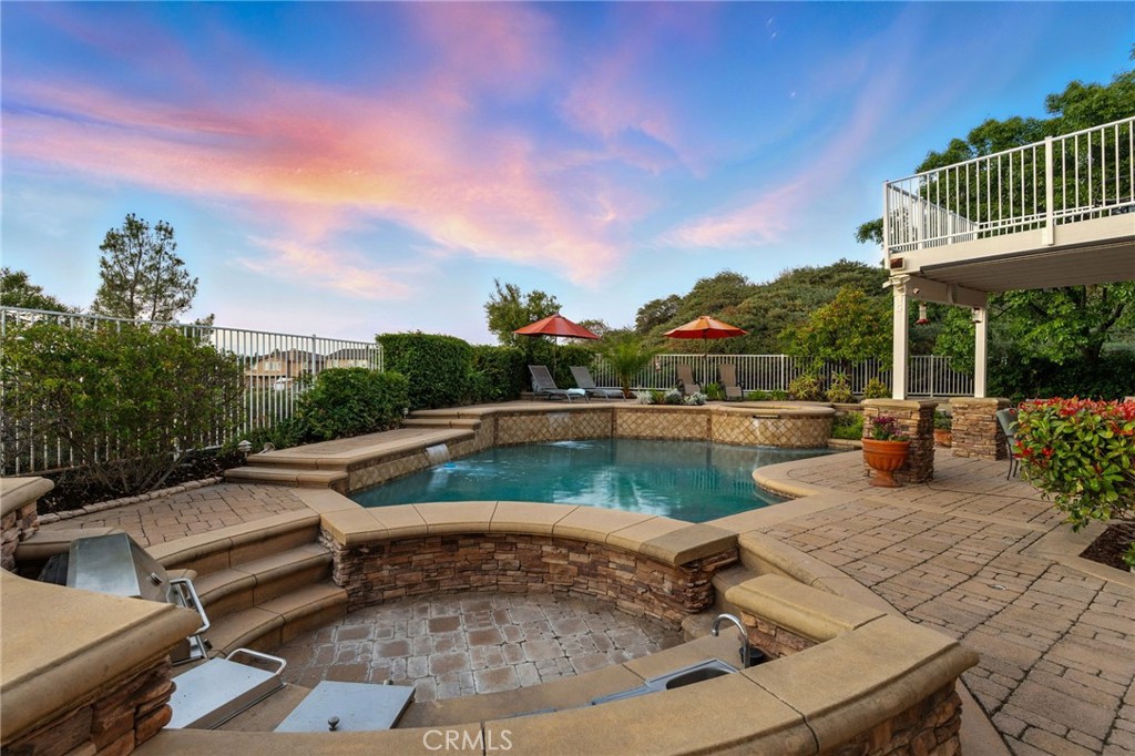 45242 Oakville Court