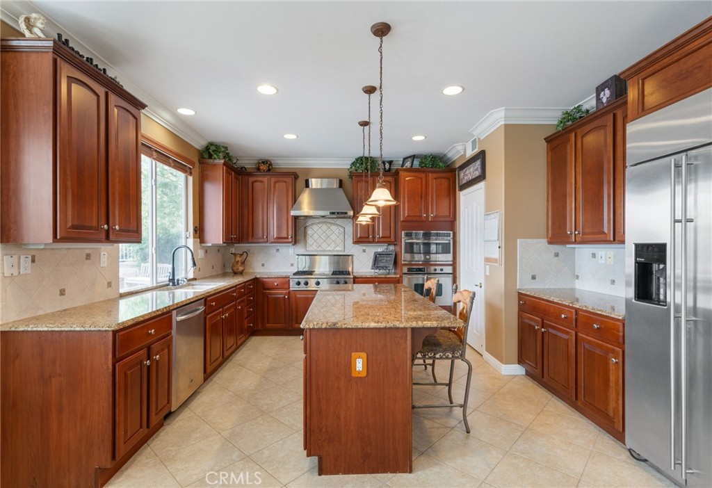 45242 Oakville Court