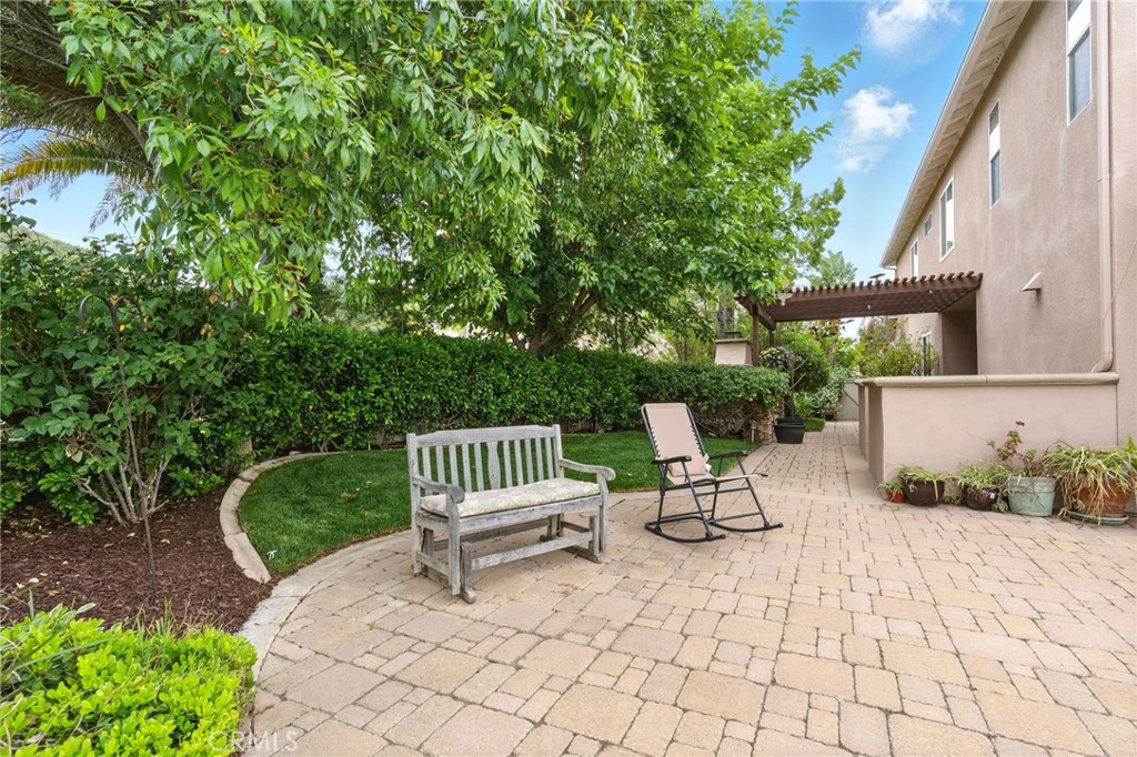 45242 Oakville Court