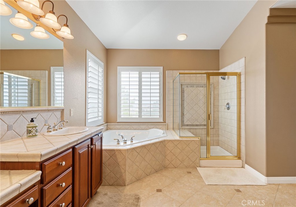 45242 Oakville Court