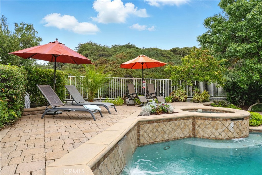 45242 Oakville Court