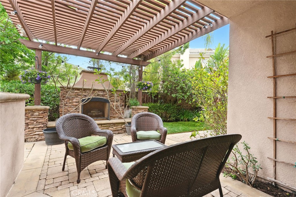 45242 Oakville Court