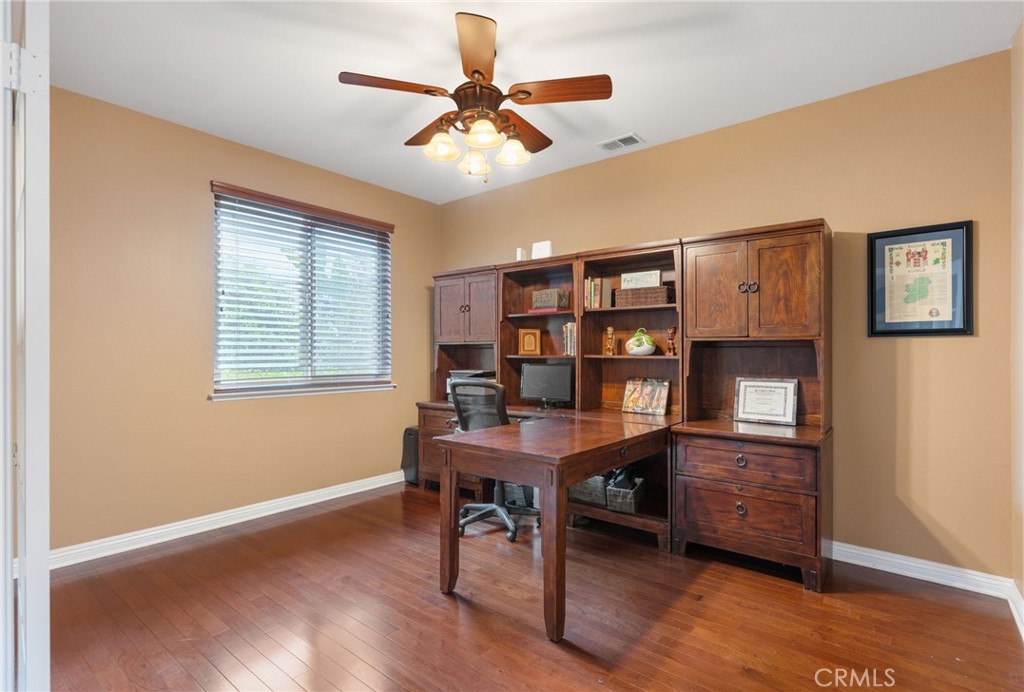 45242 Oakville Court