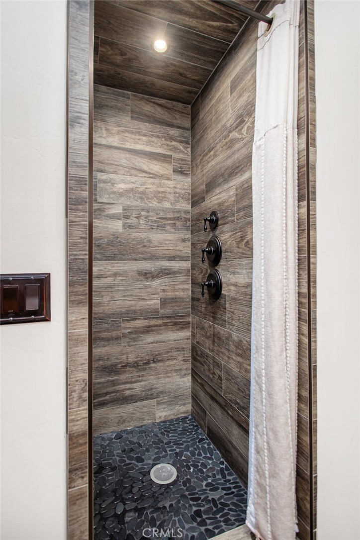 23540 Canyon Lake Drive N