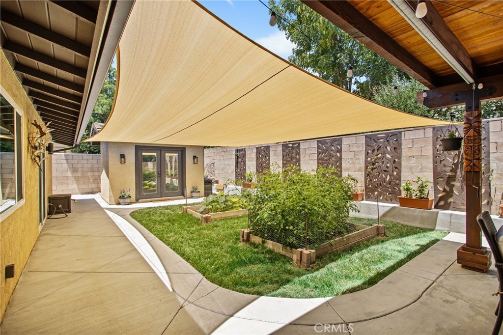 23540 Canyon Lake Drive N