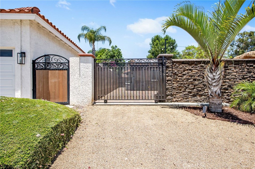 23540 Canyon Lake Drive N